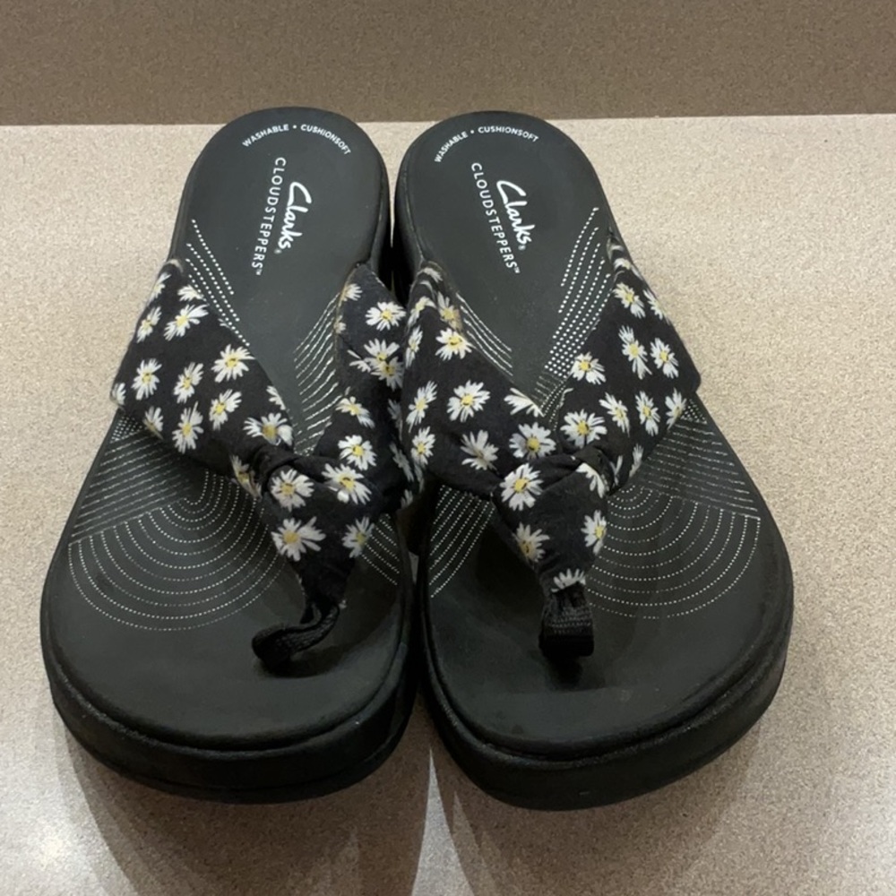 Clarks Black Daisy Print Sandals